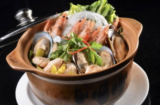 Satay Seafood Hot Pot (沙嗲海鮮煲)